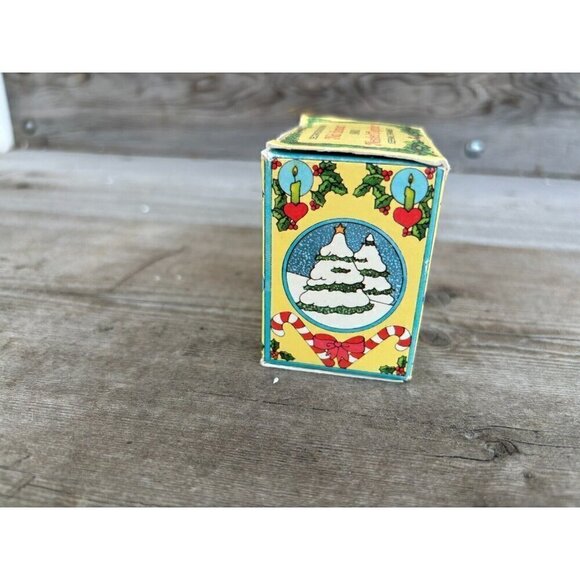 1982 AVON'S NESTLED TOGETHER Little Snugglers Keepsake Ornament in Box - Picture 8 of 9